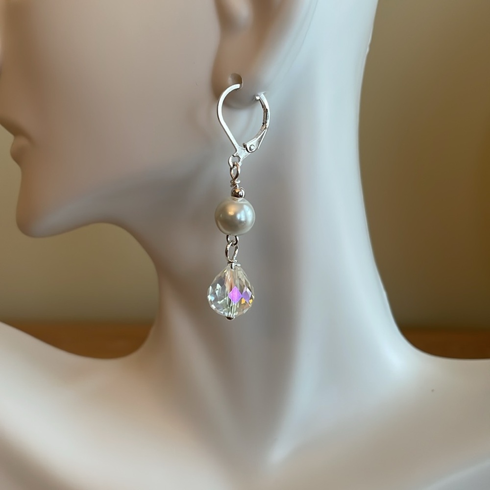 HAND CRAFTED DROP EARRINGS WITH PEARLS AND CRYSTALS White Pearls AB Crystals - Picture 4 of 12